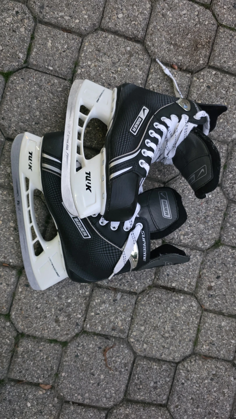 Bauer Supreme Ice Skates