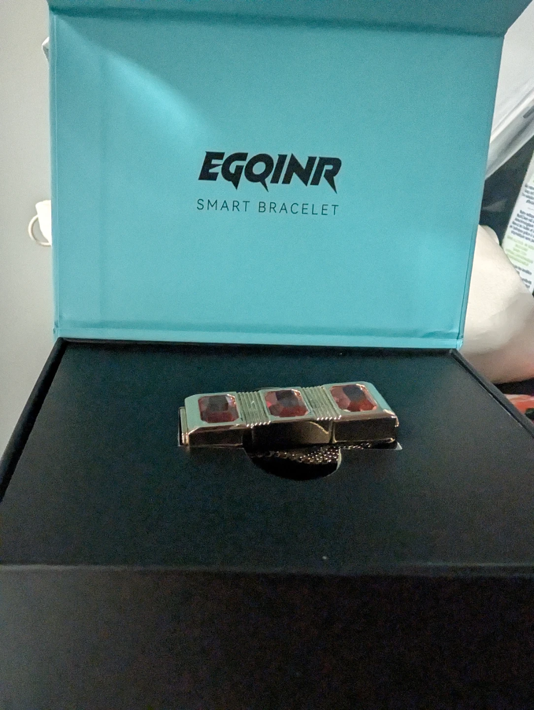 EQQINR Smart Bracelet Rose Gold