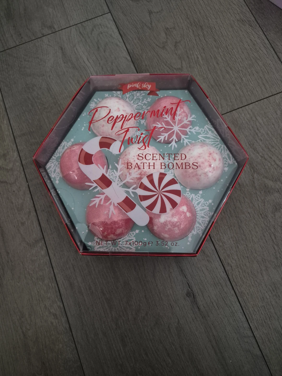 Pink Sky Peppermint Twist Bath Bombs - Set of 7 - photo 3