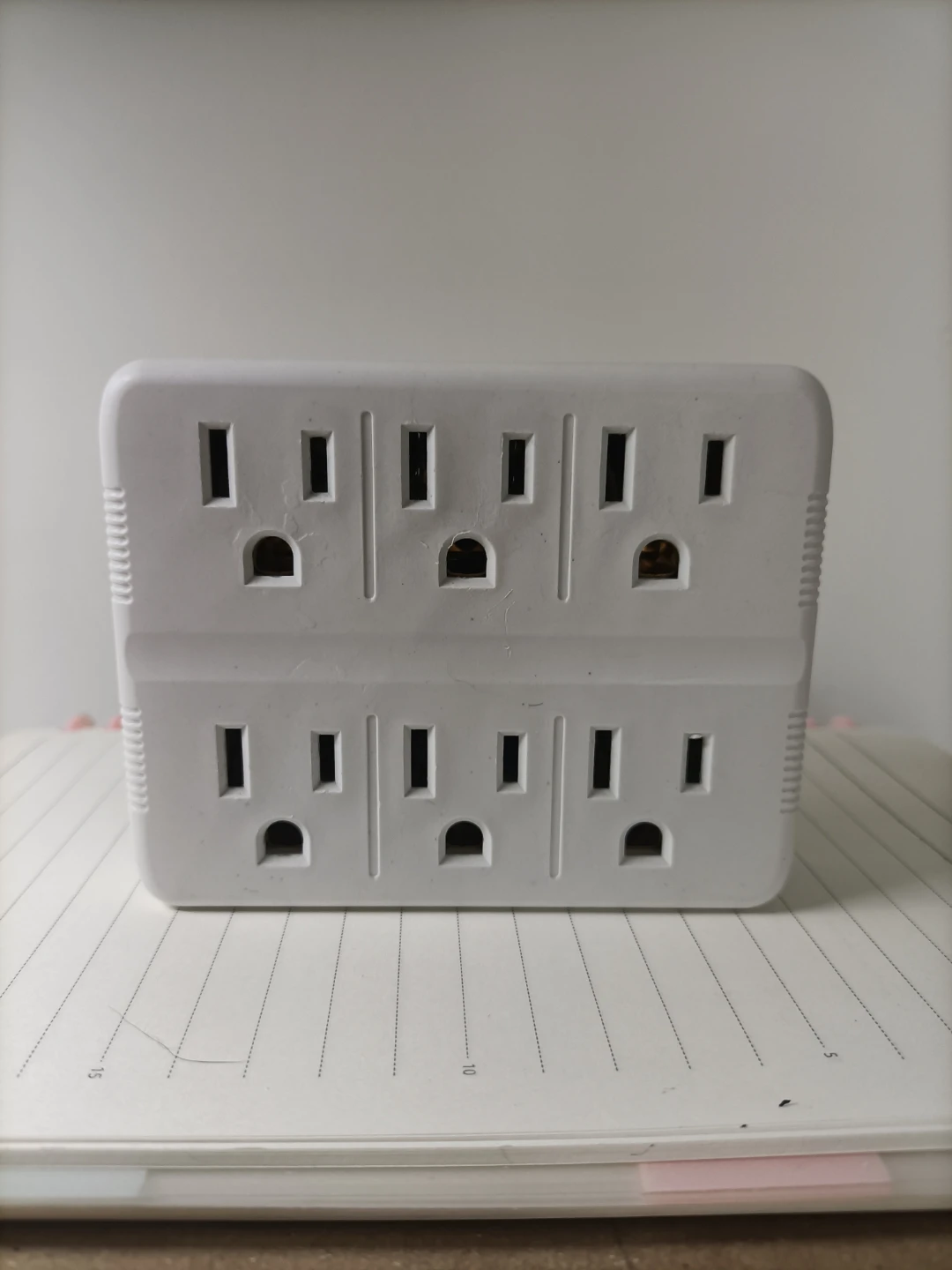 HM 6-Outlet Wall Tap Adapter 🏈