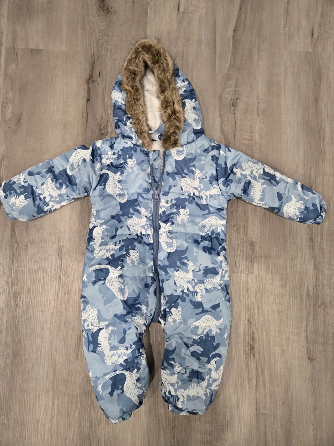 Baby snowsuit size 9-12M