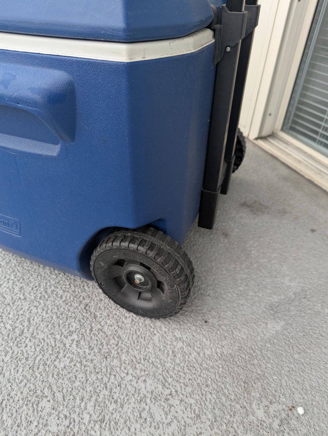 Coleman Wheeled Cooler - photo 4