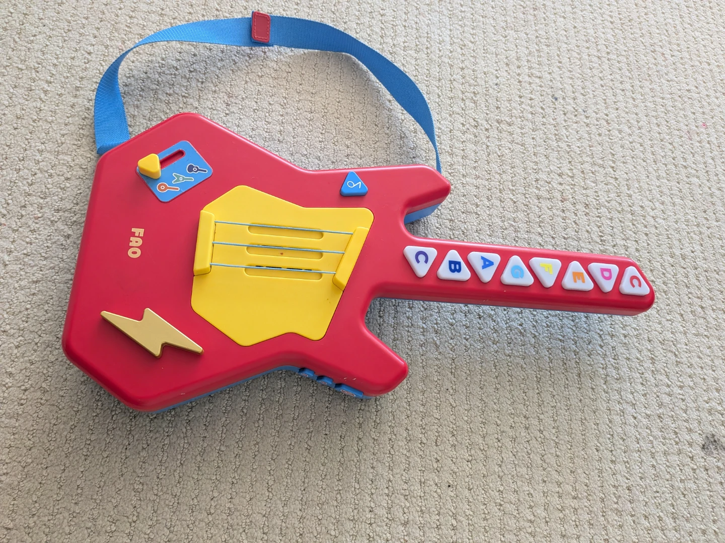 FAO Schwarz Toy Guitar - photo 2