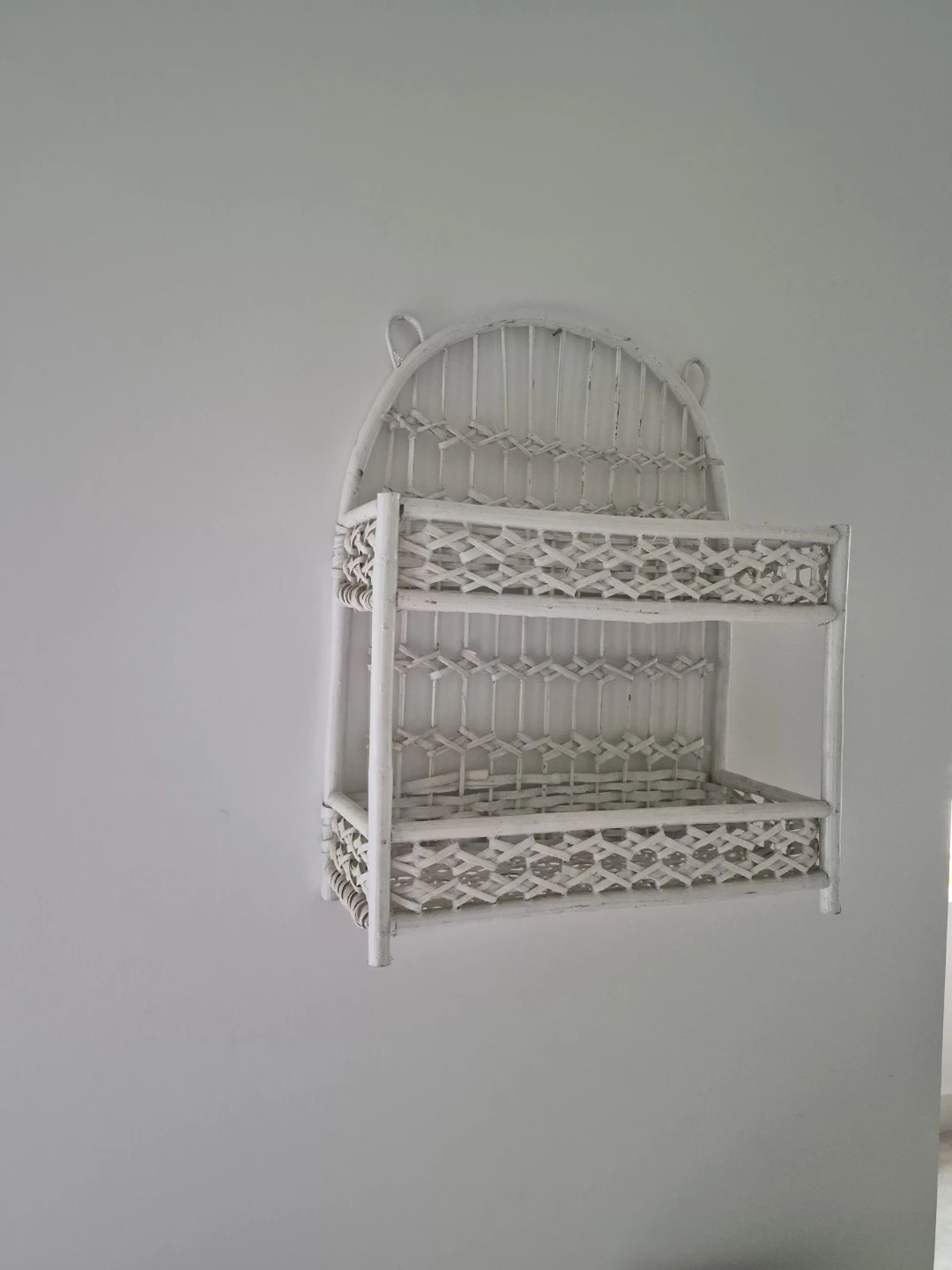 White Wicker Wall Shelf - photo 5