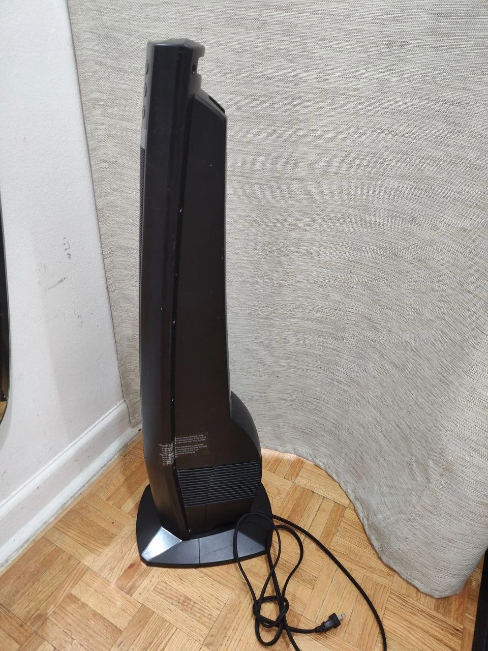 Lasko 751320 Oscillating Ceramic Tower Space Heater, 1500W - photo 3