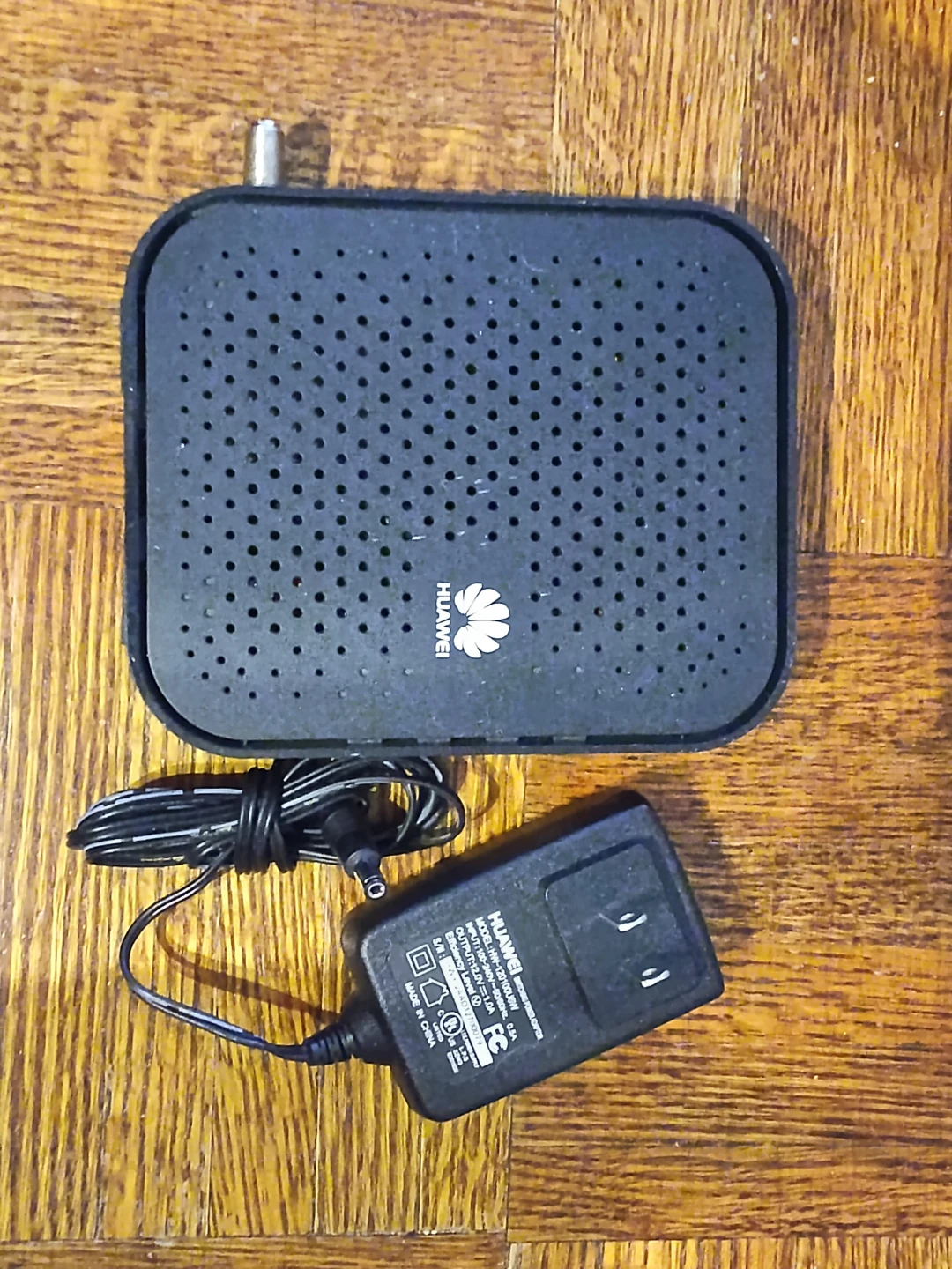 Huawei Modem with Power Adapter