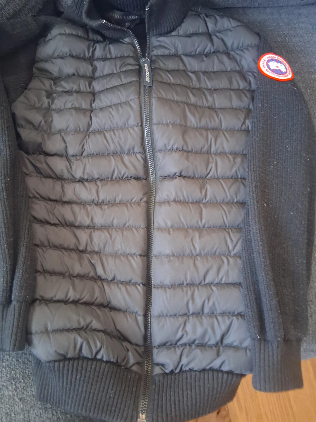 Canada Goose HyBridge Knit Jacket Kids size Large 14-16