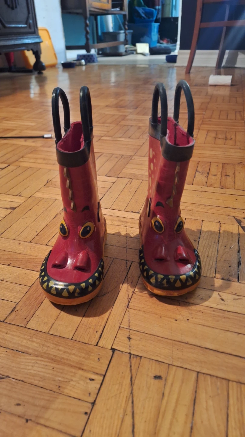 Kidorable rubber rain boots