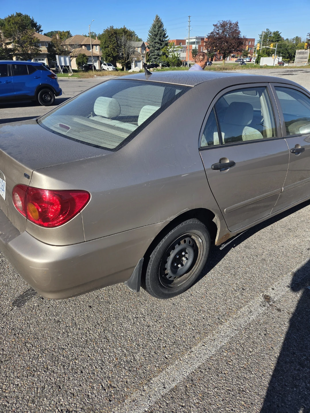 Toyota Corolla sedan - photo 5