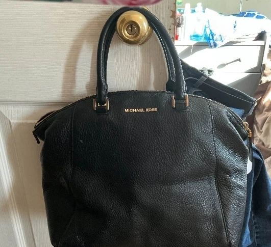 MK, SOFT PEBBLE LEATHER