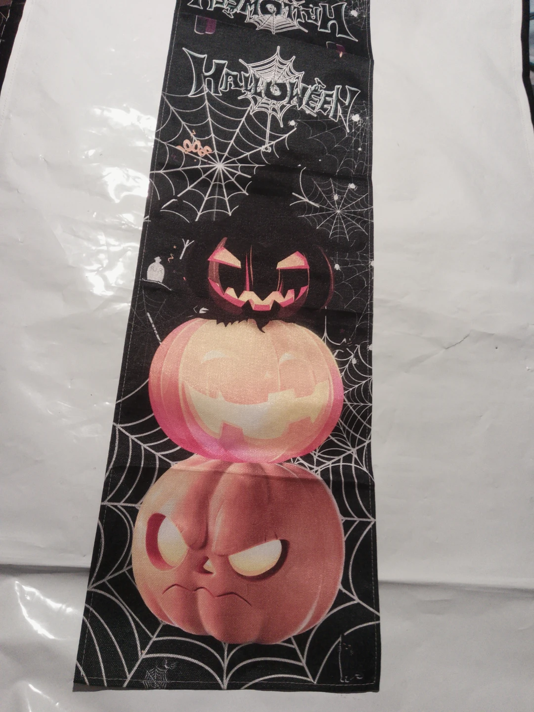 Halloween Table Runner with Pumpkins and Spiders - photo 2
