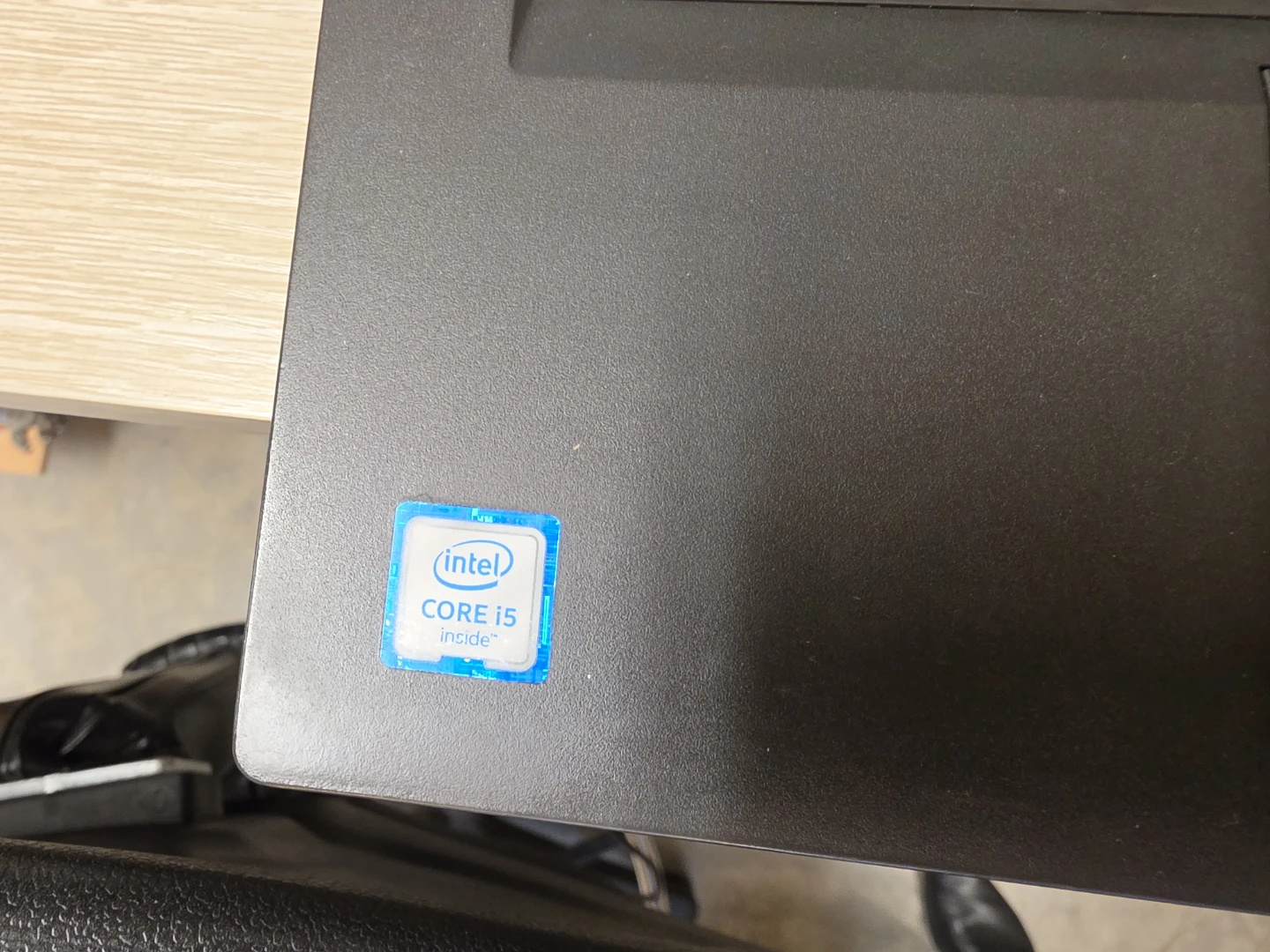 Lenovo ThinkPad T460 Laptop - photo 2