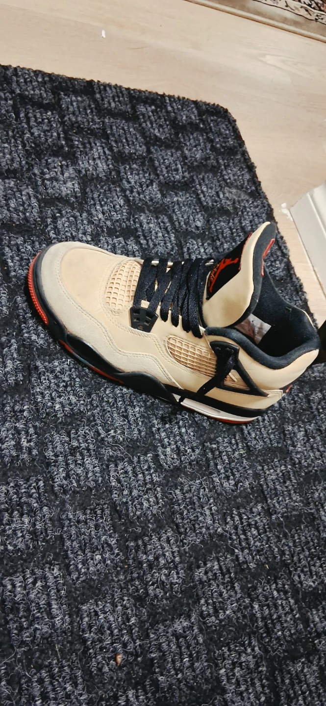 Air Jordan 4 Retro Sneakers - photo 2