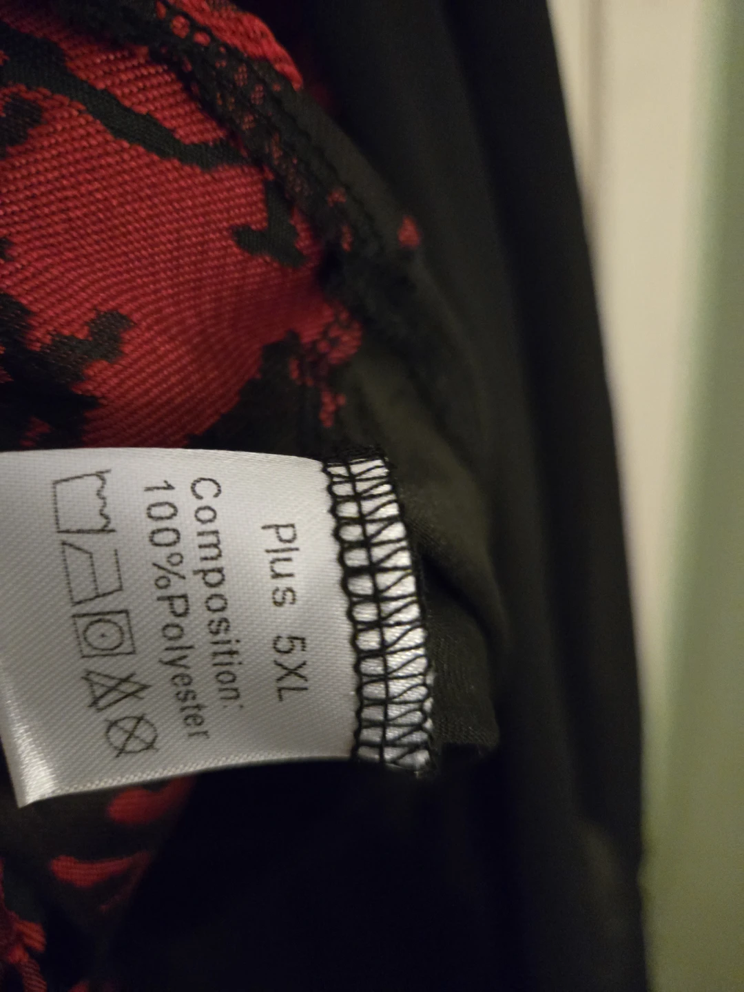 Plus 5XL Black and Red Floral Top - photo 3