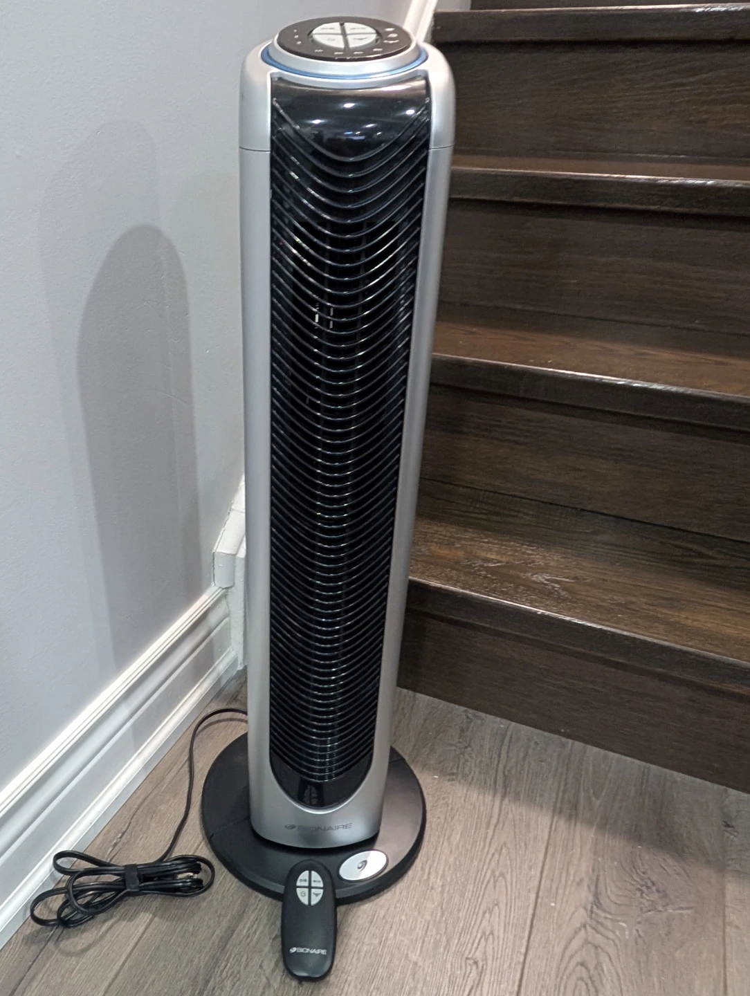 EUC - 29" Bionaire Tower Fan