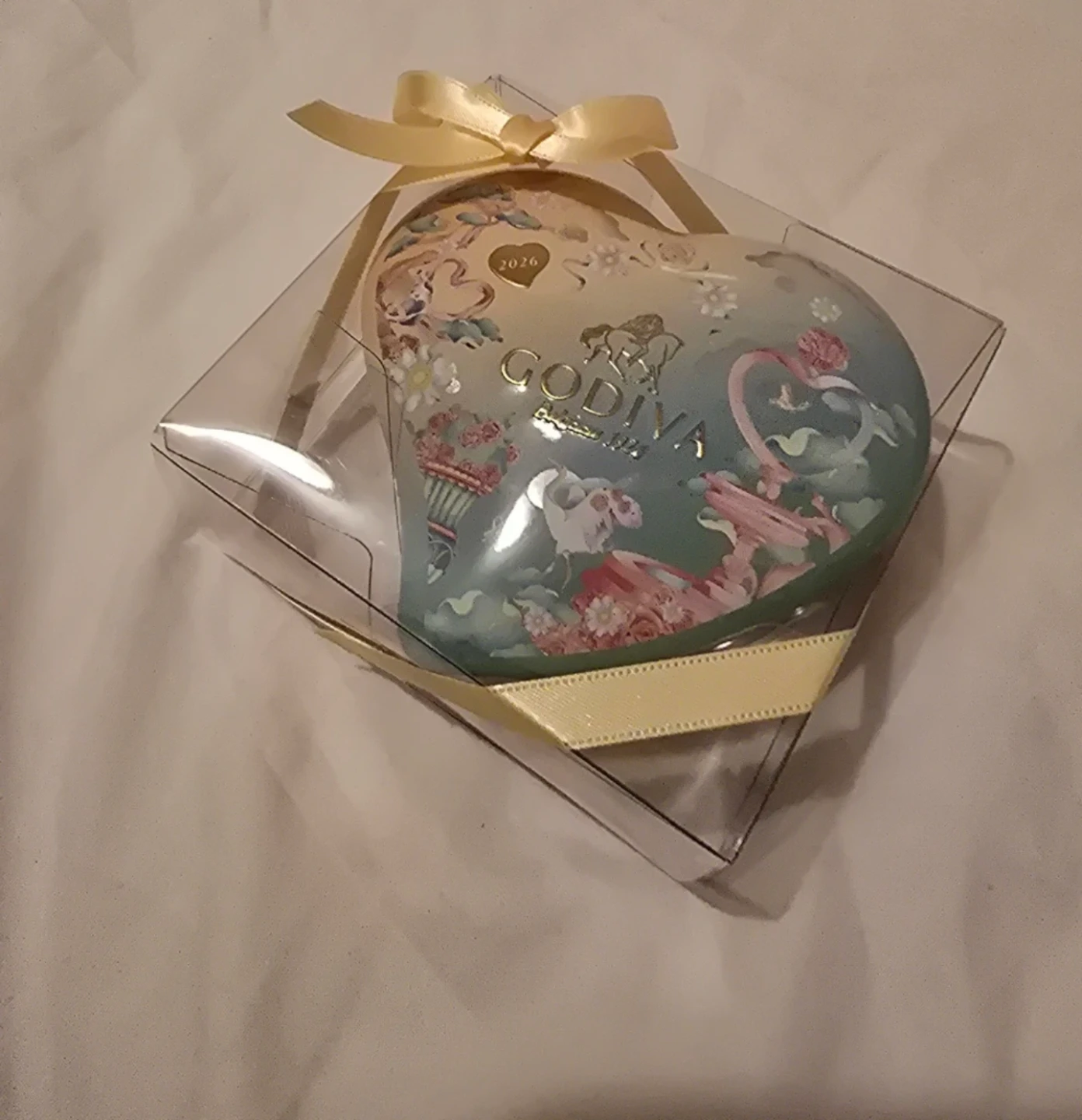 🏈Godiva 2026 Heart-Shaped Tin