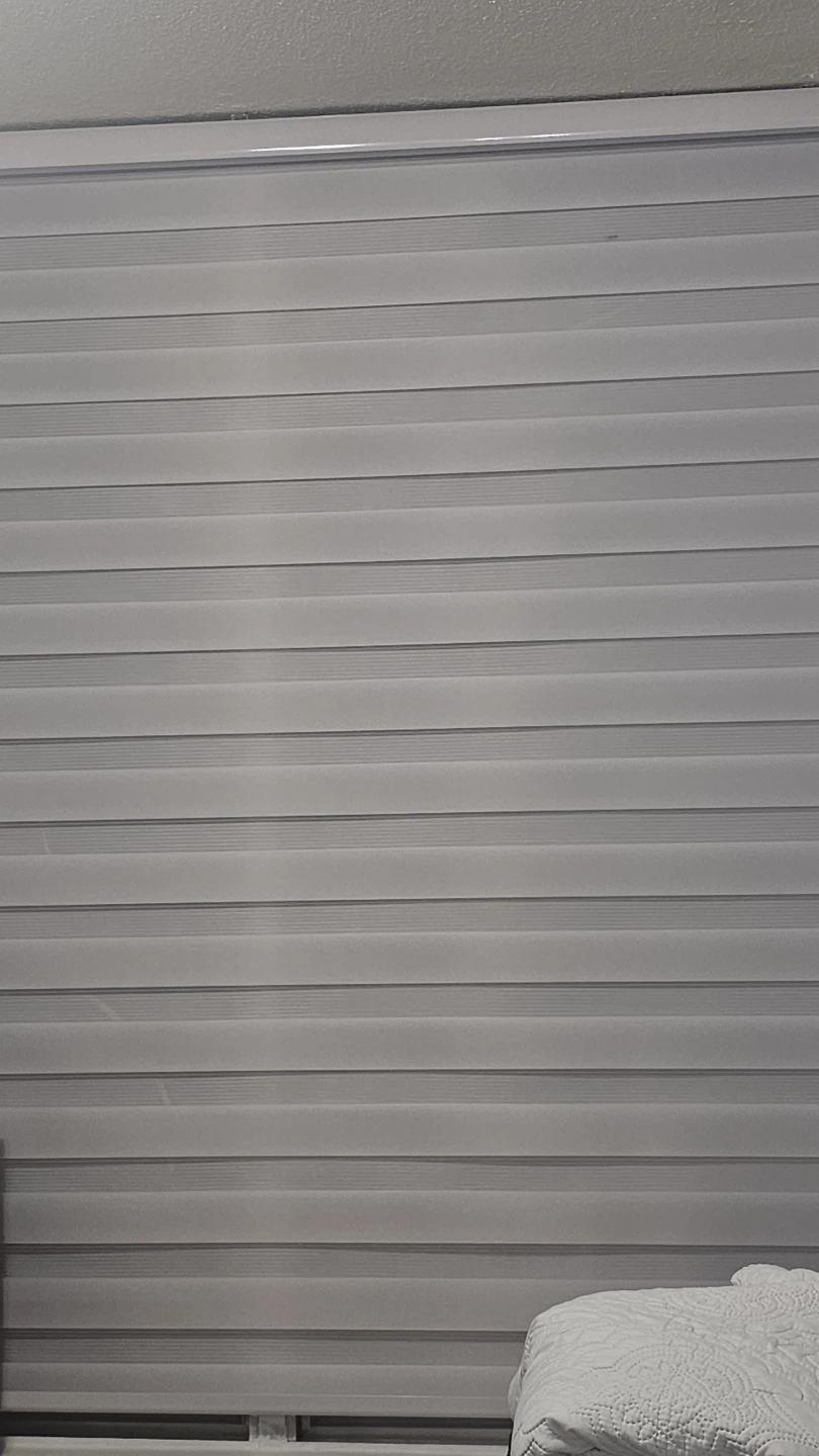 Olivia Stone White Roller Blind - photo 3