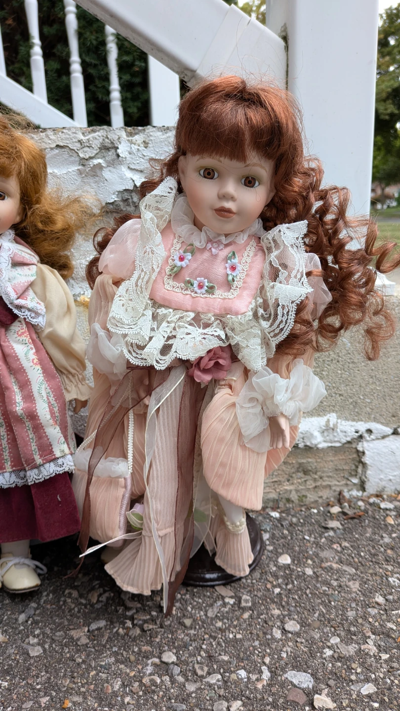 Set of 5 Decorative Porcelain Dolls - photo 4
