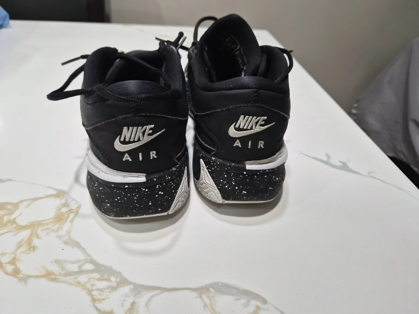 Nike Basketball Shoes - photo 2