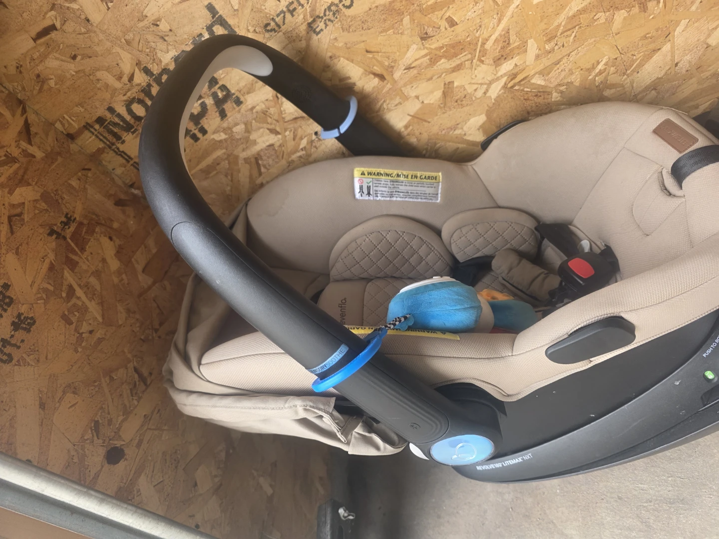 Evenflo Revolve360 Litemax NXT Car Seat - photo 4