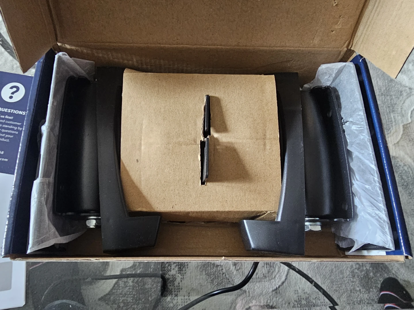 Mount-It! MI-SB130 Universal Speaker Wall Mount - photo 2