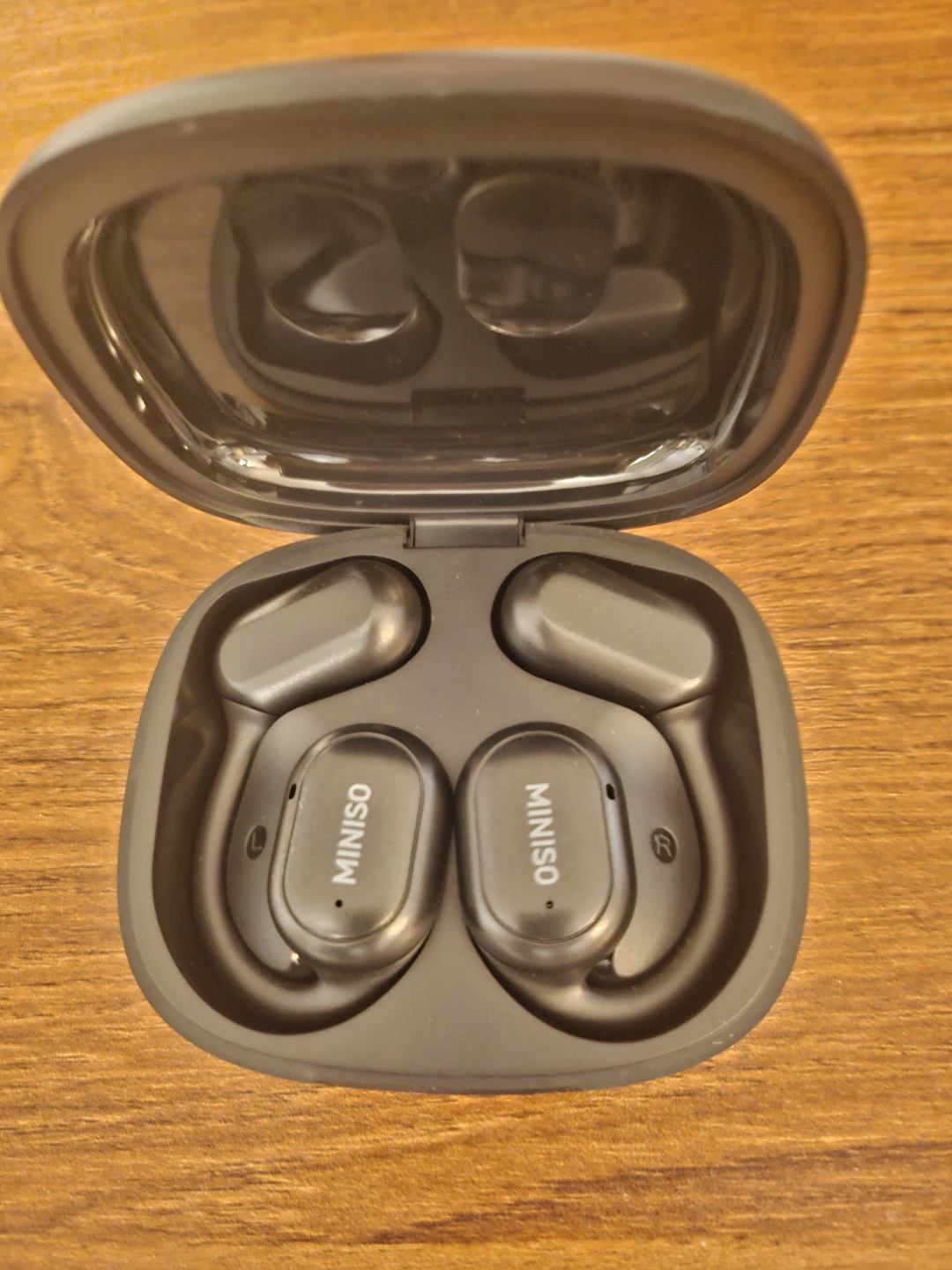 🏈 Miniso Wireless Earbuds