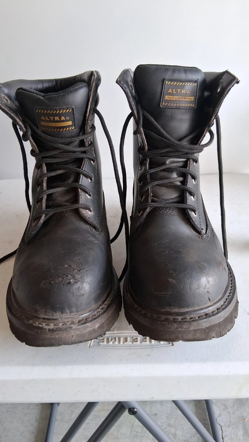Altra Industrial Black Work Boots size 9