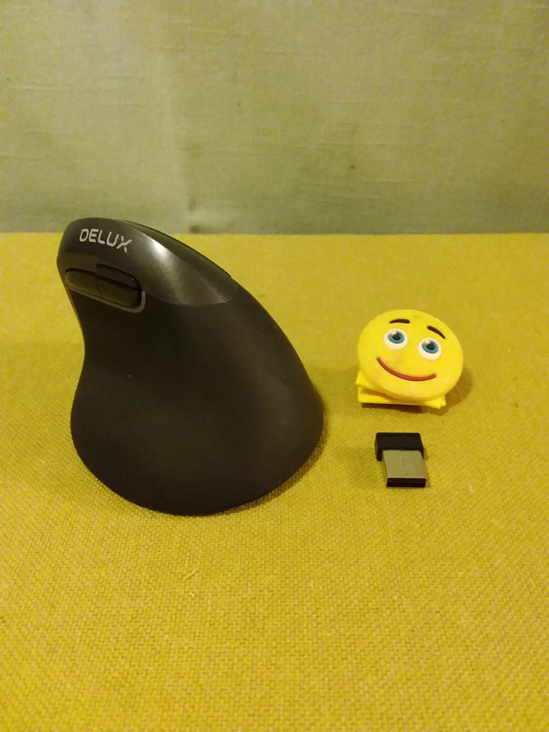🖱️ Like 🆕 Delux Vertical Ergonomic Mouse w / USB Receiver 🖱️