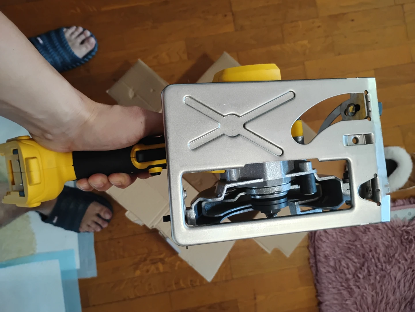 Lithium+ Brushless Single Hand Circular Saw - photo 2
