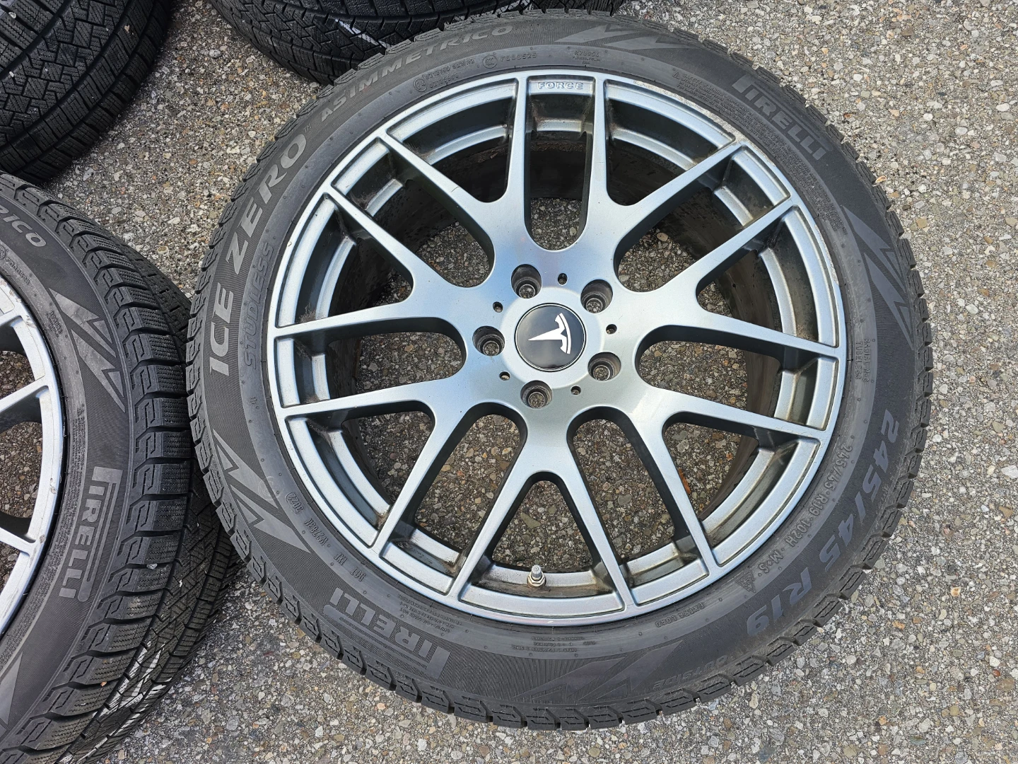 TESLA MODEL S WINTER TIRES ON ALLOY RIMS 245/45 R19 - photo 3