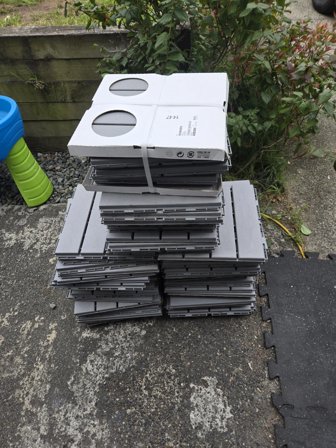 59 Ikea light grey runnen tiles 1ft x 1ft
