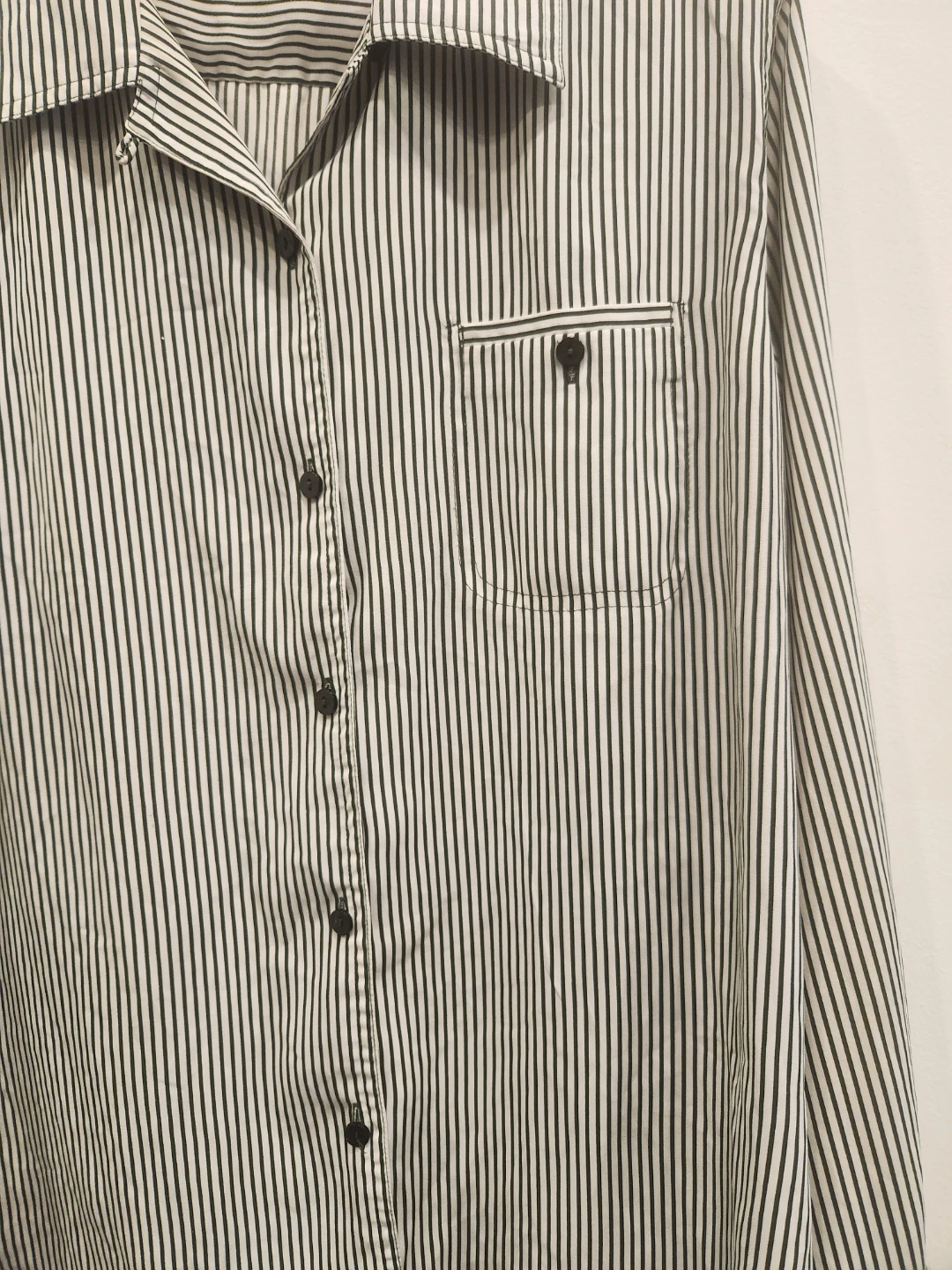 Bentley Women's Striped Button-Up Shirt - photo 3