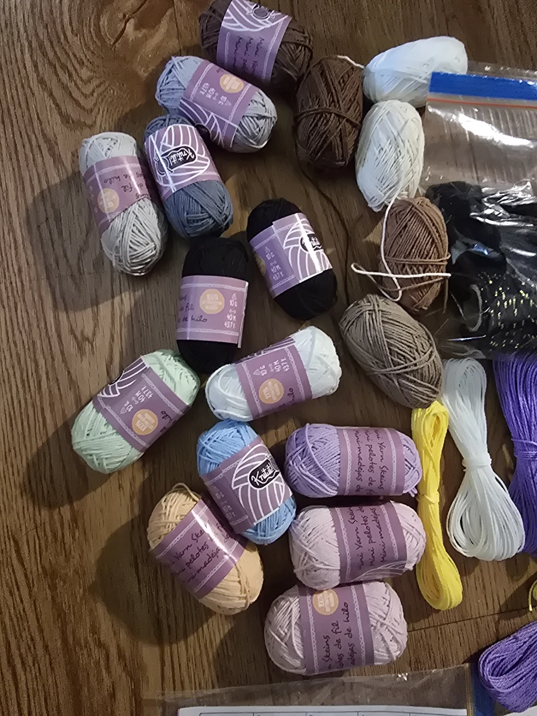 Friendship Bracelet Making Kit - photo 2