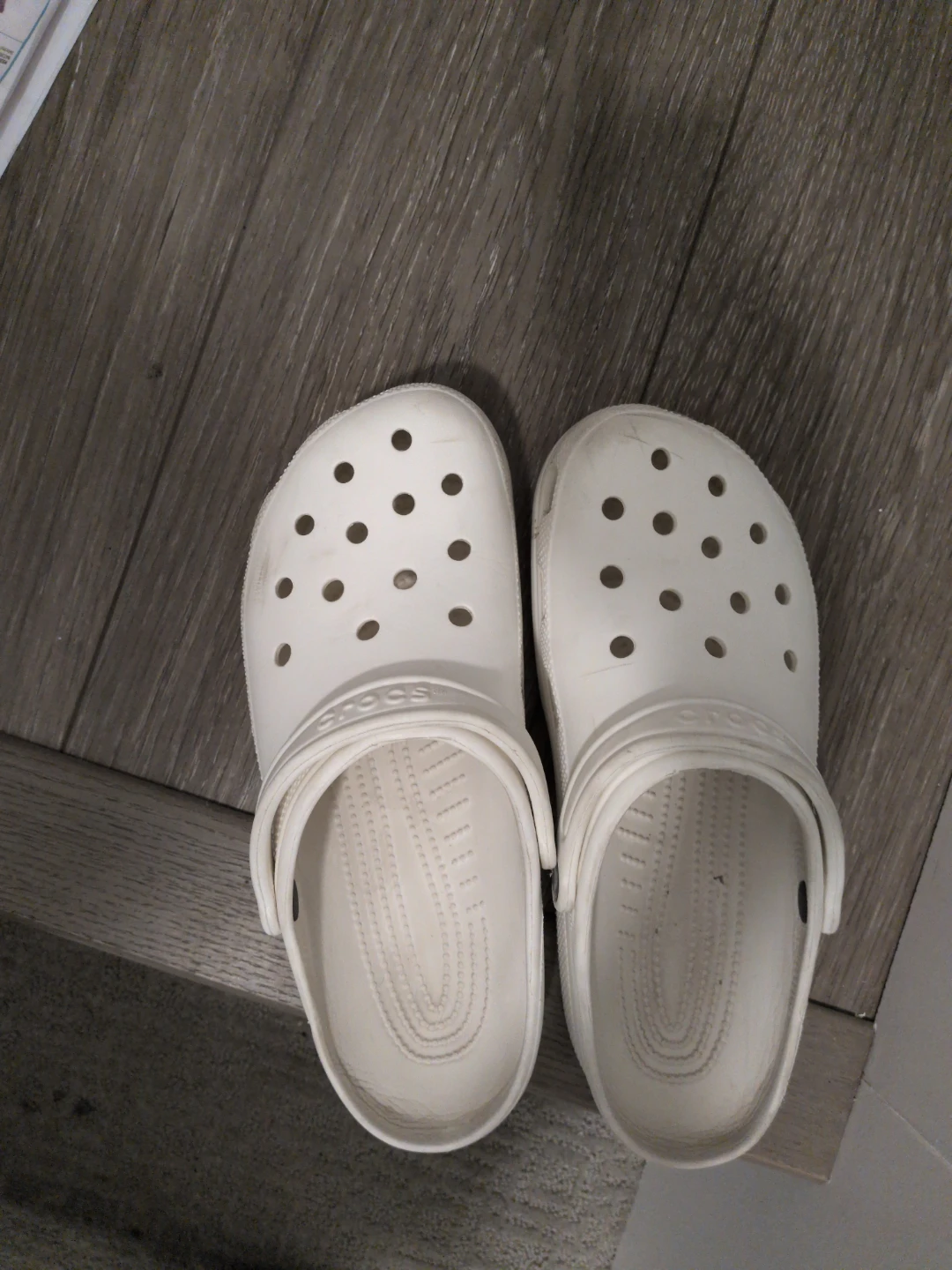 White Crocs Classic Clogs - photo 2