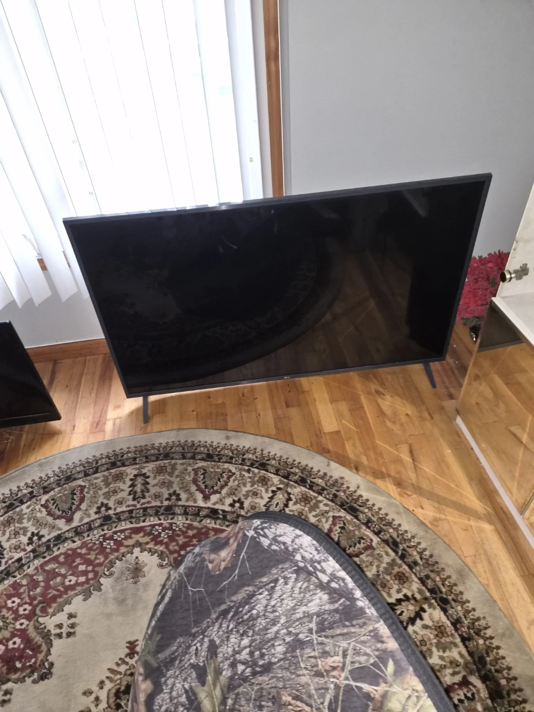 55 inch LG smart tv