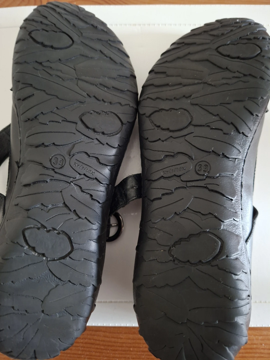 Black leather shoes size 39 - photo 4