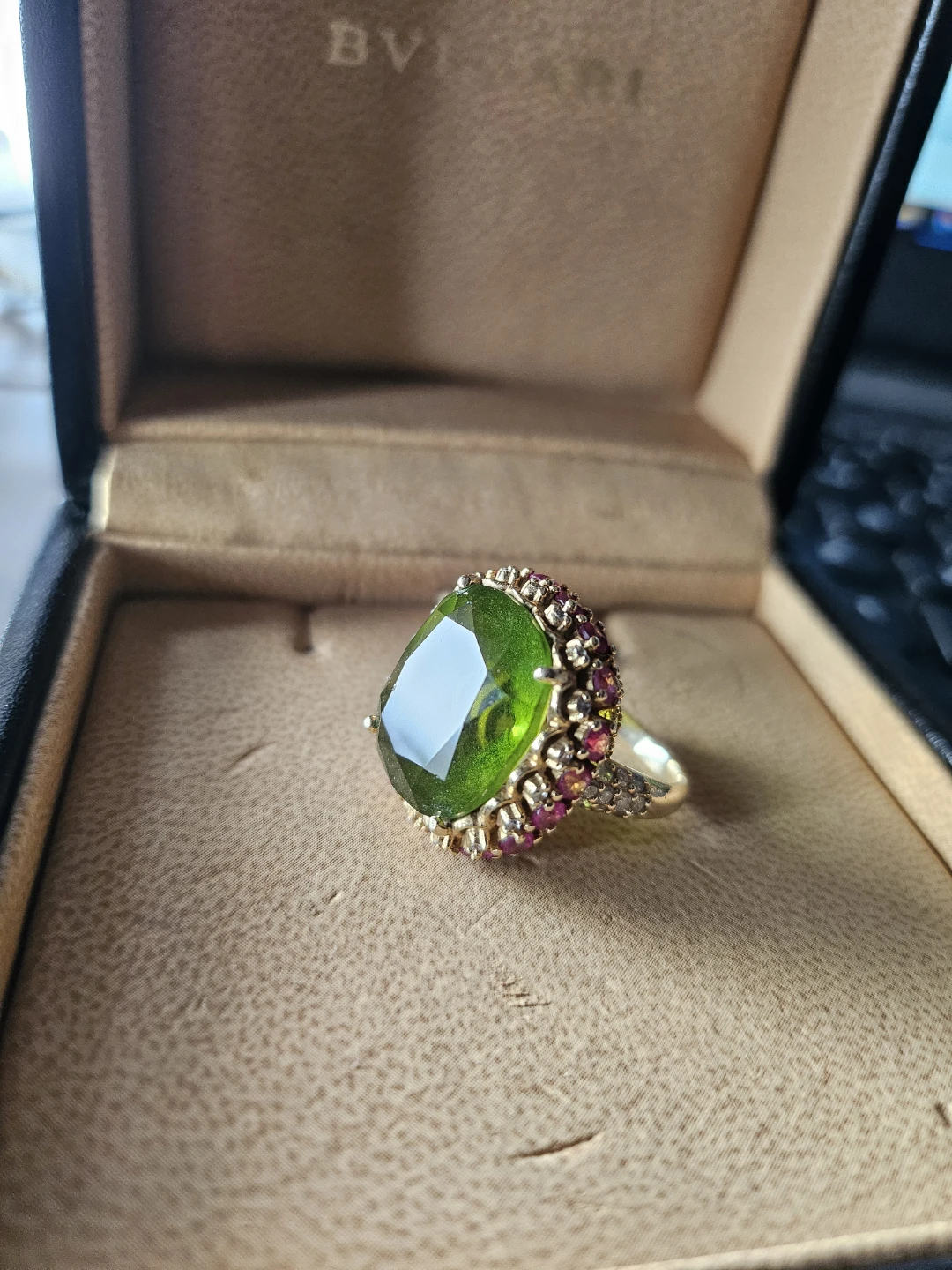 Vintage gold ring with ruby, diamond and a big gem stone - photo 2