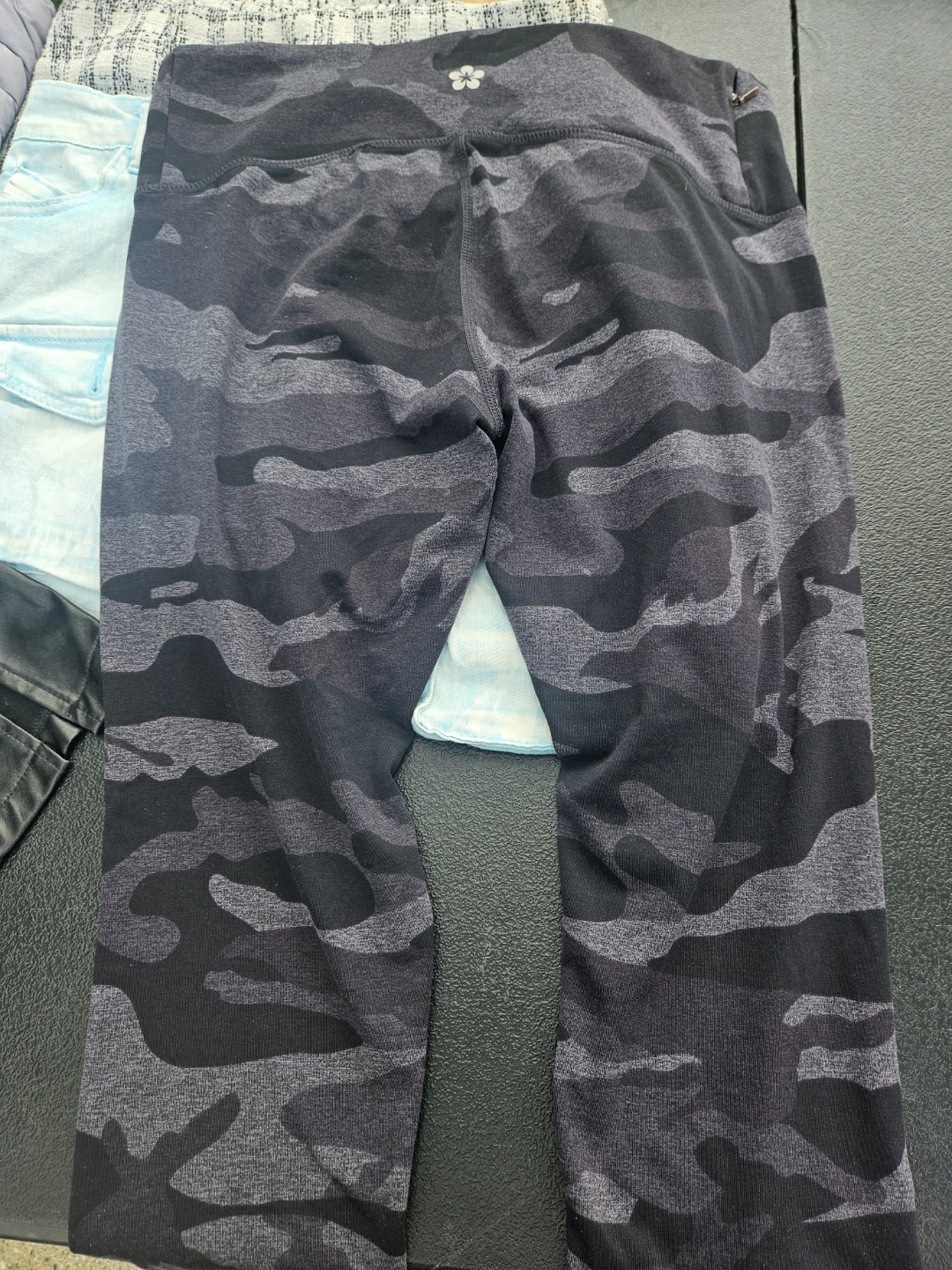 Tuff Athletics Camouflage Leggings Size M - photo 4