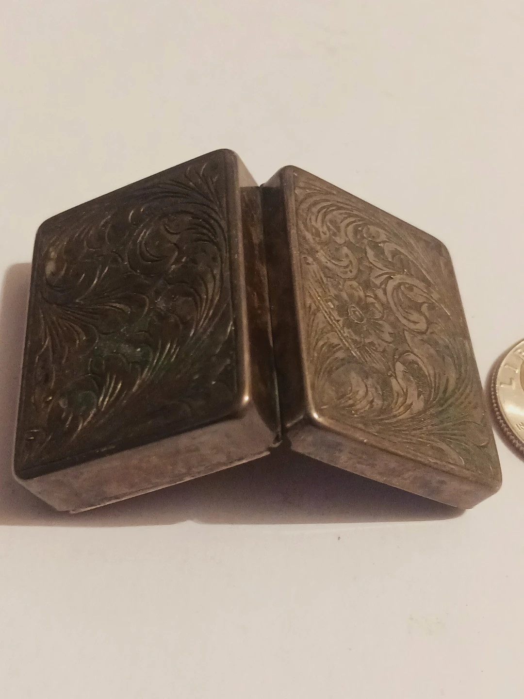 Cute Miniature Sterling silver Hinged Pill Box - photo 3