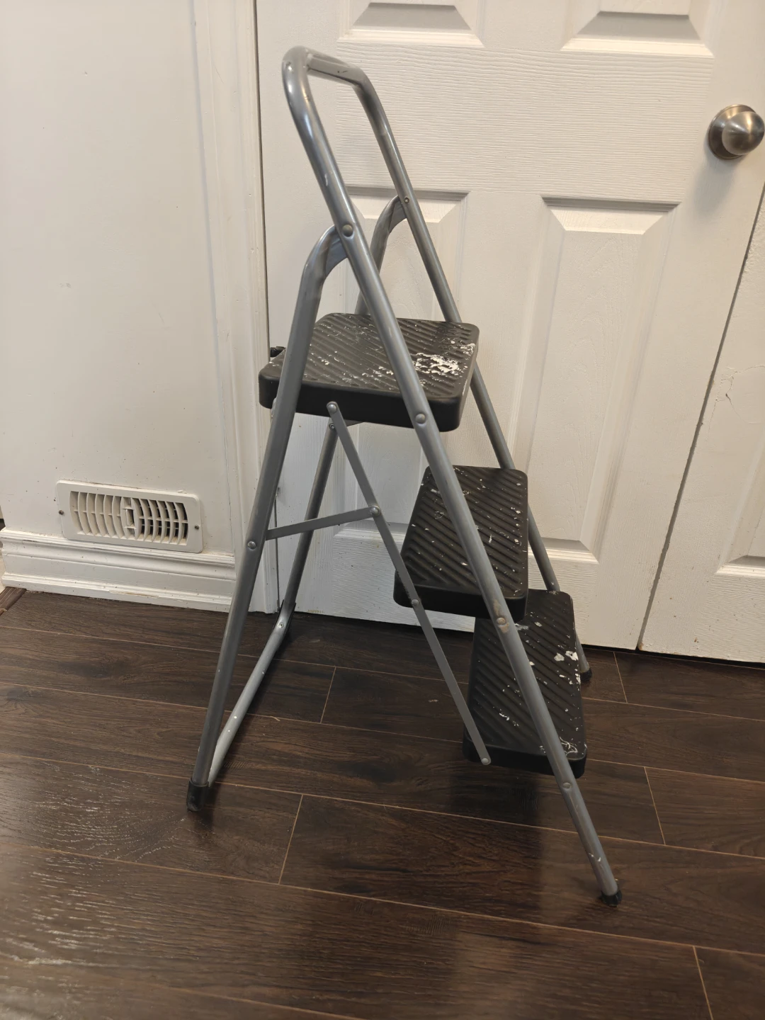 Cosco 3-Step Metal  Folding Stepladder