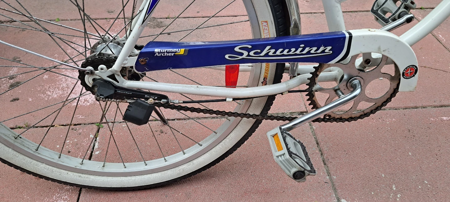 Schwinn Super 3 Cruiser Bicycle - photo 3