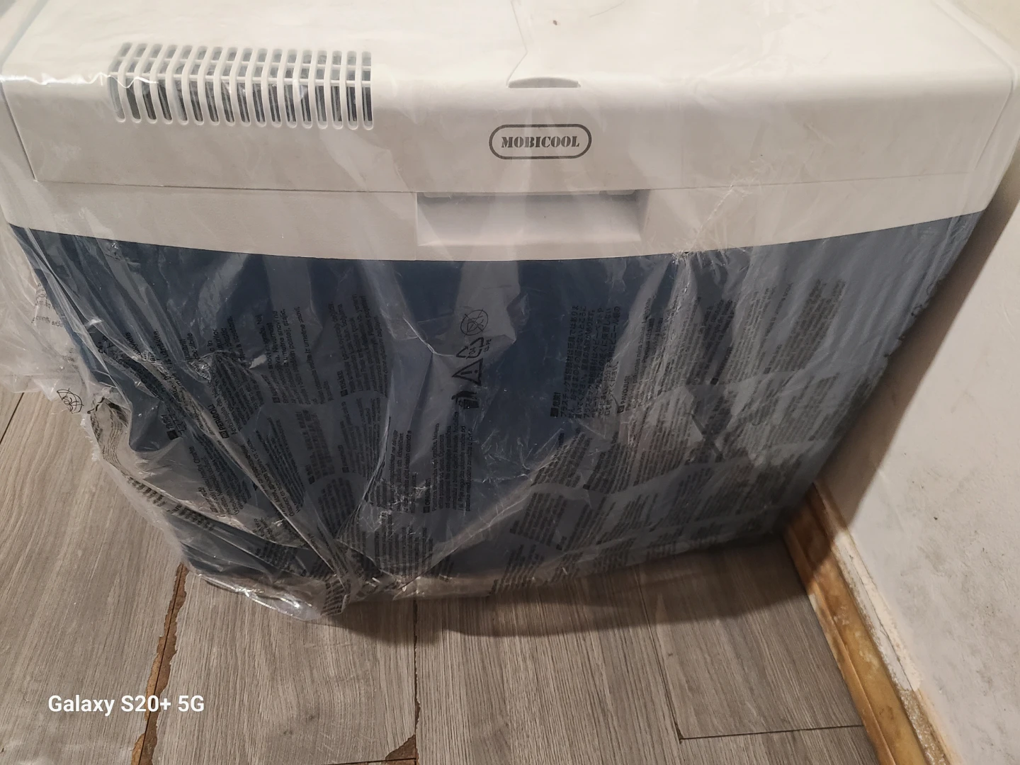 Mobicool Electric Cooler - photo 2