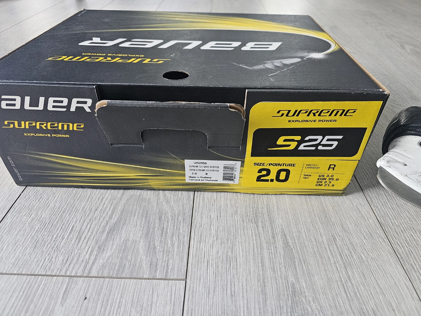 Bauer Supreme S25 Hockey Skates Size 2.0