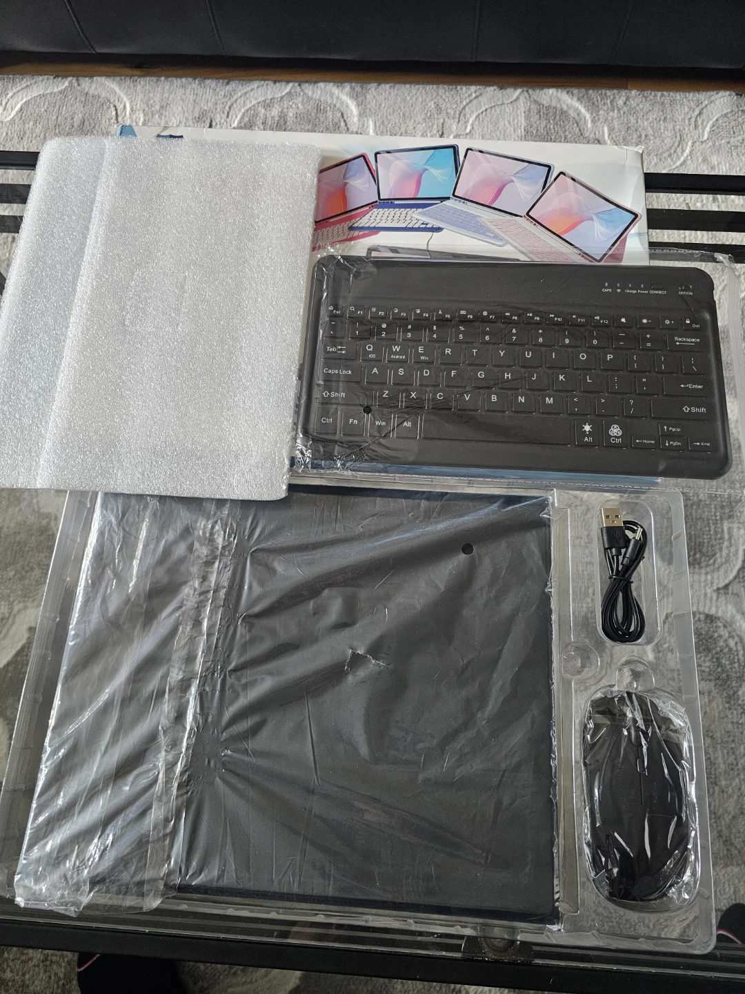 Tunkarmor Bluetooth Keyboard Case for iPad Air 13-inch - photo 3