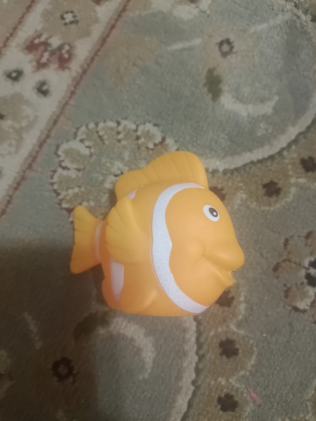 Rubber Clownfish Bath Toy🏈