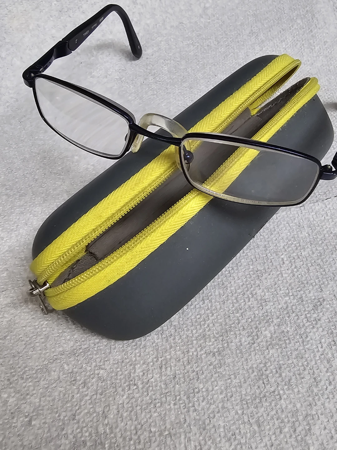 TMX Kids 4-6 y.o eyeglasses frame, basically new - photo 2