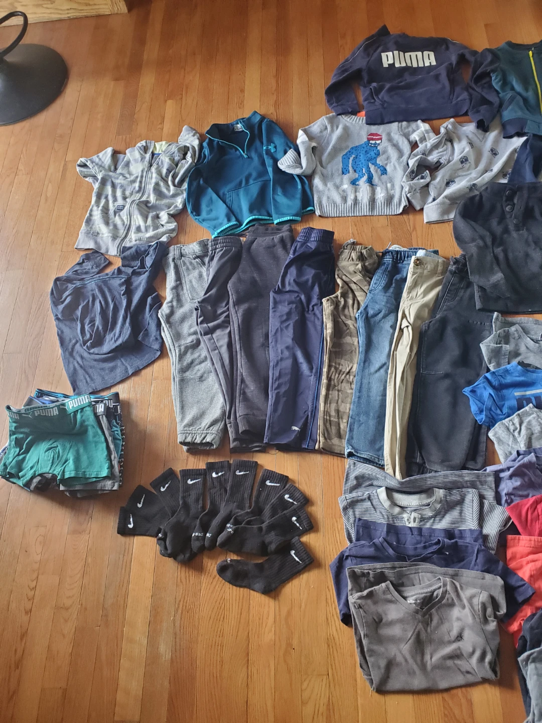 BOYS CLOTHING LOT - photo 2