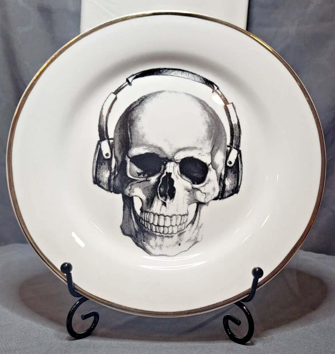Ciroa Wicked Gold-Rimmed Skull Plates (4 x 8.5" Plates -)