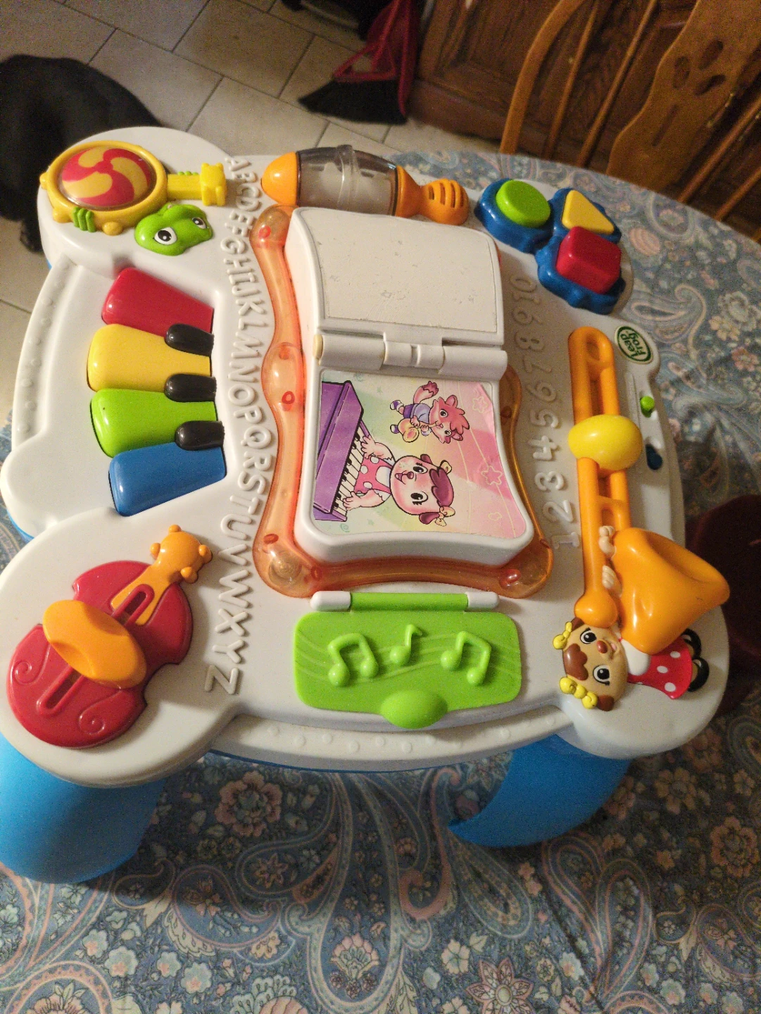 LeapFrog Musical Activity Table - photo 2