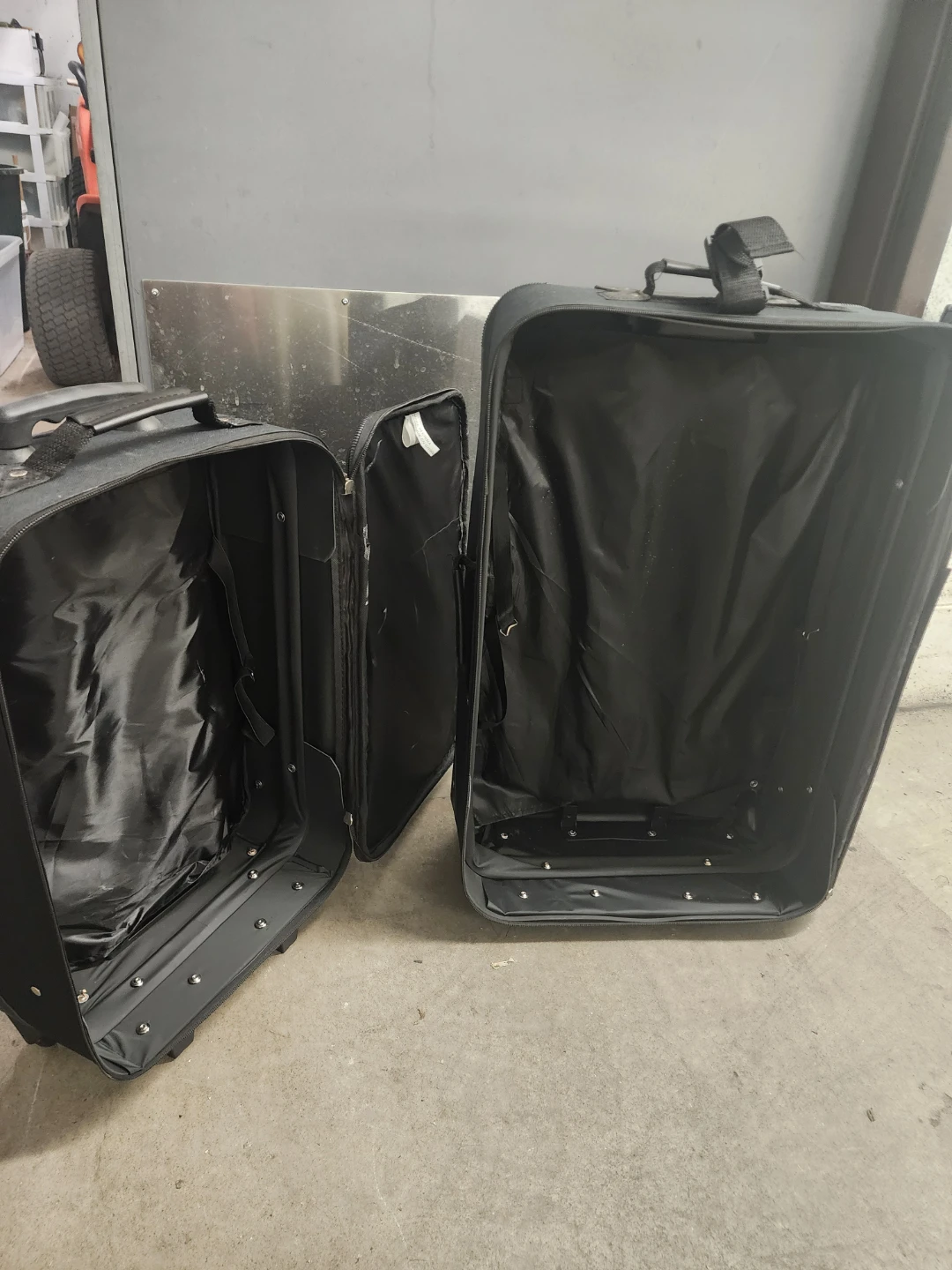 Outbound 2-Piece Luggage Set